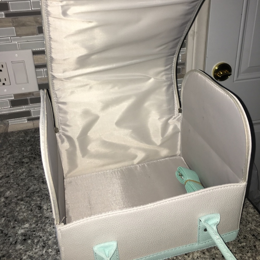 White and teal Box bag